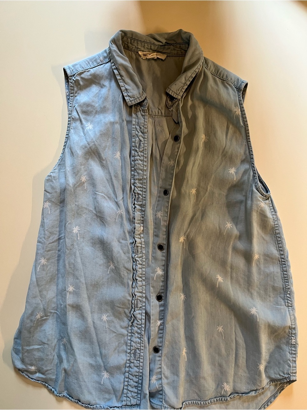beachlunchlounge Light Blue Sleeveless Palm-Print Button Down Shirt